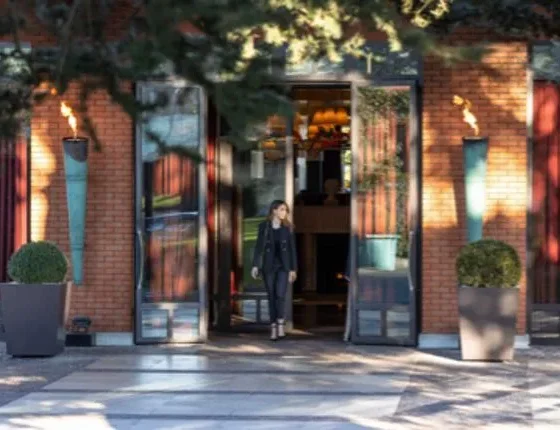 Знаменитая парижская фотостудия откроется в отеле La Réserve Genève