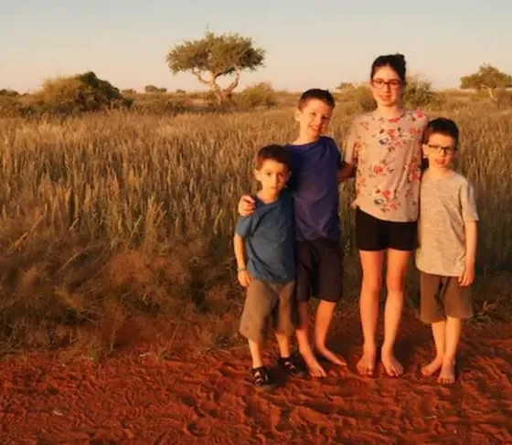 Семейная пара путешествует