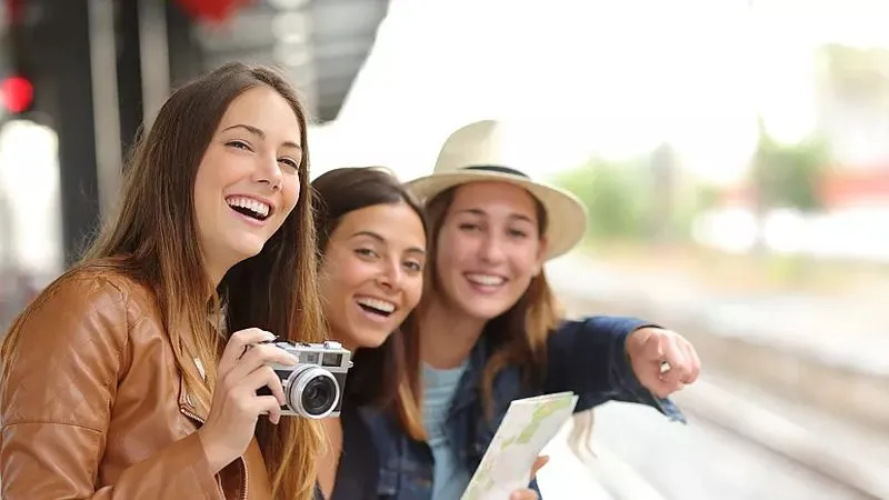 Хотите путешествовать бесплатно по Европе с друзьями? Мы расскажем, как это сделать