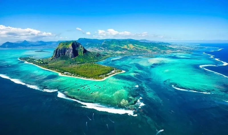 Россиянам пообещали улучшить условия пребывания в еще одной безвизовой стране