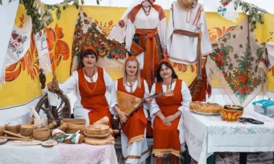 Поющие повара и вкусная еда на гастрономическом фестивале в Курской области