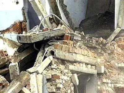 Под обломками отеля на Гаити остаются сотни туристов