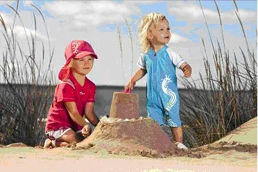 Одежда с защитой от ультрафиолетовых лучей пригодится на морских курортах