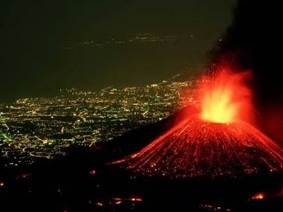 Вулкан на Сицилии не помешает туристам отдыхать