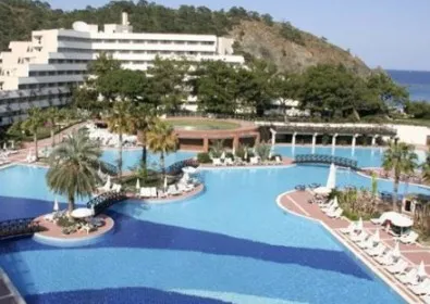 Виновные в отравлении россиян турки получат до 22 лет