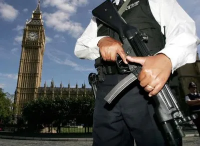 Продолжается суд над злым полицейским