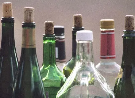 От поддельного алкоголя россияне умирают теперь и в Индонезии