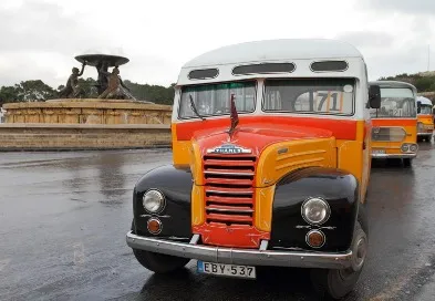 Знаменитые британские автобусы на Мальте заменят