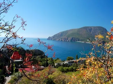 Крым будет зазывать туристов осенью