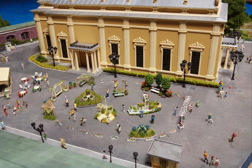 Из Петербурга теперь видна вся Россия