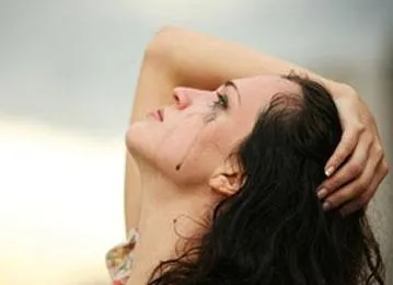 Плаксивую женщину сняли с самолета