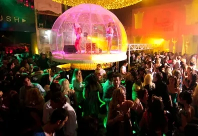 В Латвии бывших земляков не пускают в клубы