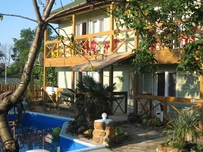 Большинство гостиниц Ялты нелегальны