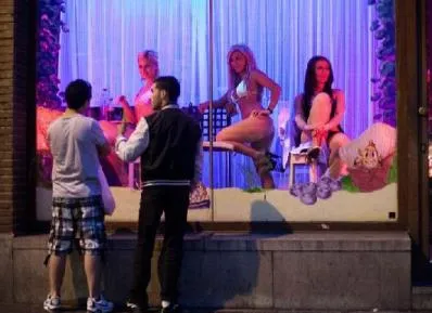 Болонья проведет туристов по кварталу красных фонарей