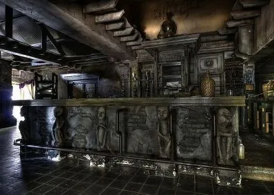 Теперь негде поесть из человеческого черепа