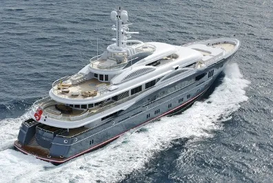 Россияне сбежали из элитного клуба, не заплатив по счету