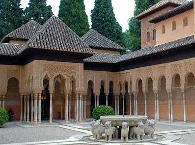 Турист пометил старинный дворец