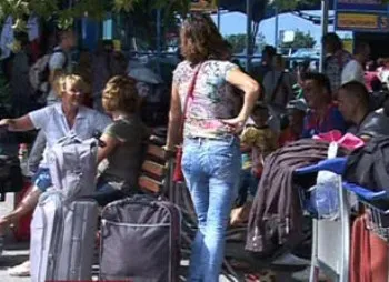 Застрявшие в аэропортах россияне вернутся домой сегодня