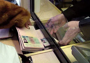 Консульству Германии не хватает персонала