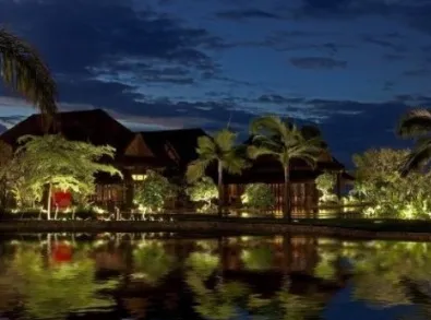 Популярный у туристов отель сгорел на Маврикии