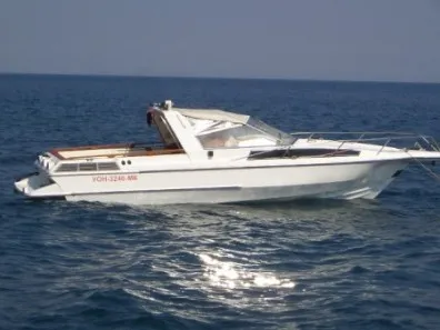 Российский турист погиб под катером в Тунисе