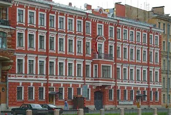 Китай ограничил выдачу виз