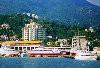 Порт Ялты могут продать за 1 доллар