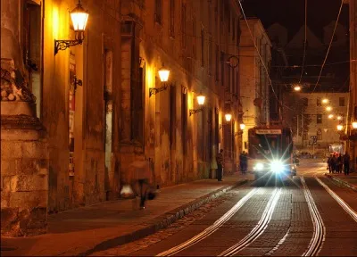 По ночному Львову проведут с экскурсией бесплатно