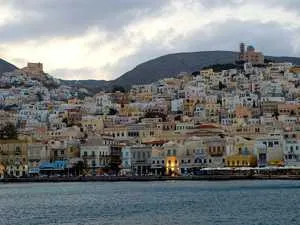 Чтобы привлечь россиян, Греция может отменить визы