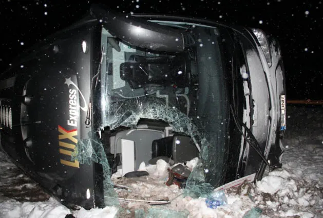 Автобус Рига-Санкт-Петербург перевернулся в Эстонии