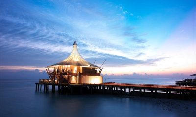 Ресторан The Lighthouse в Baros Maldives