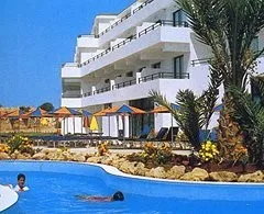 Corallia Beach Hotel & Apts