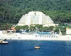 ROYAL RESORT HOTEL