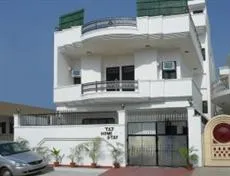 Taj Home Stay