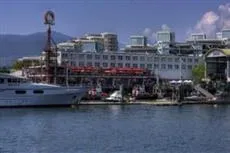 Lonsdale Quay Hotel