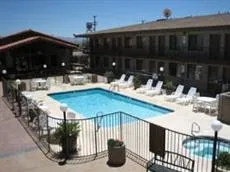 BEST WESTERN PLUS Lakewood Inn