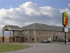 Super 8 Motel Oyen