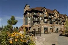 Glacier Mountaineer Lodge