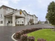 Super 8 Motel West Middlesex