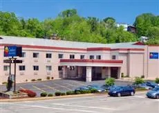 Comfort Inn & Suites Pittsburgh