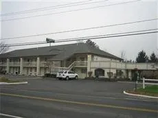 America's Best Inn Glens Falls/Queensbury