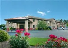 Comfort Inn & Suites West Springfield