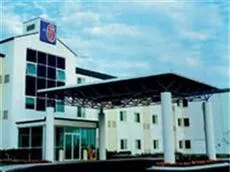 Motel 6 Kingdom City