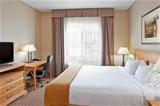 Holiday Inn Express Hotel & Suites Chesterfield