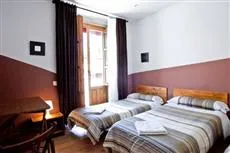 Hostal Abaaly Madrid