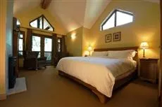 Whistler Alpine Chalet Retreat & Wellness