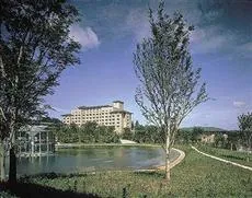 Okura Akademia Park Hotel