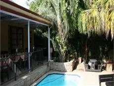 Huppelepup Guesthouse Hartbeespoort