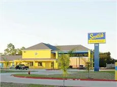 Scottish Inns And Suites Angleton