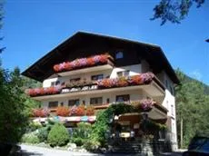 Gasthof Pension Restaurant Alpina